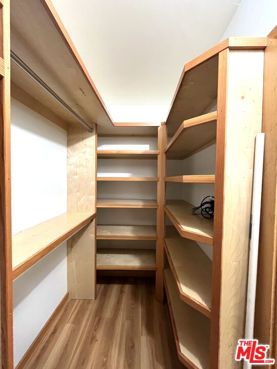 West Hollywood Condo: 501 North San Vicente Boulevard