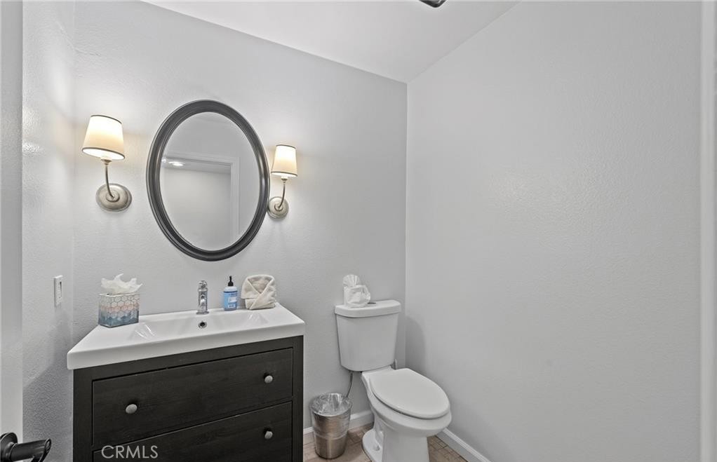 Irvine Condo: 164 Stanford Court