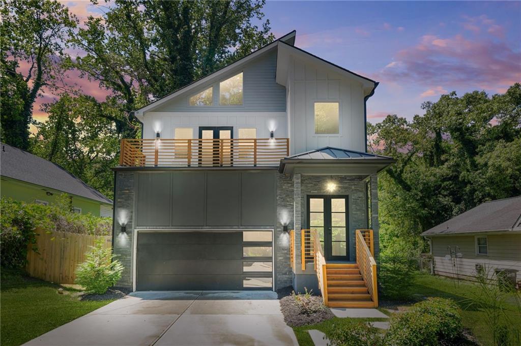 College Park House: 2186 Park Terrace