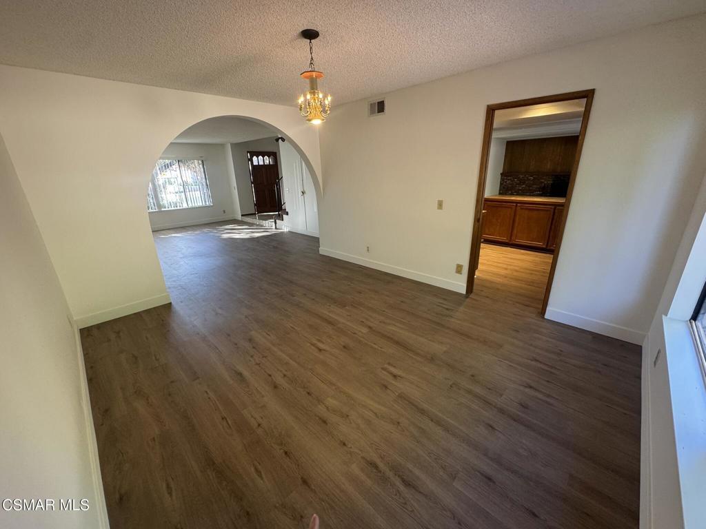 Simi Valley Condo: 2930 Reservoir Drive