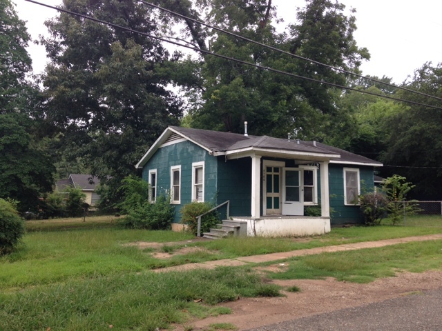Shreveport House: 6500 Henderson Ave