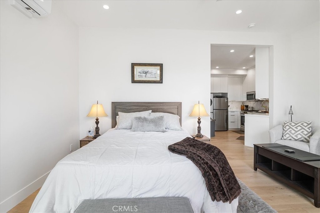 Laguna Beach Condo: 1515 Tahiti Avenue