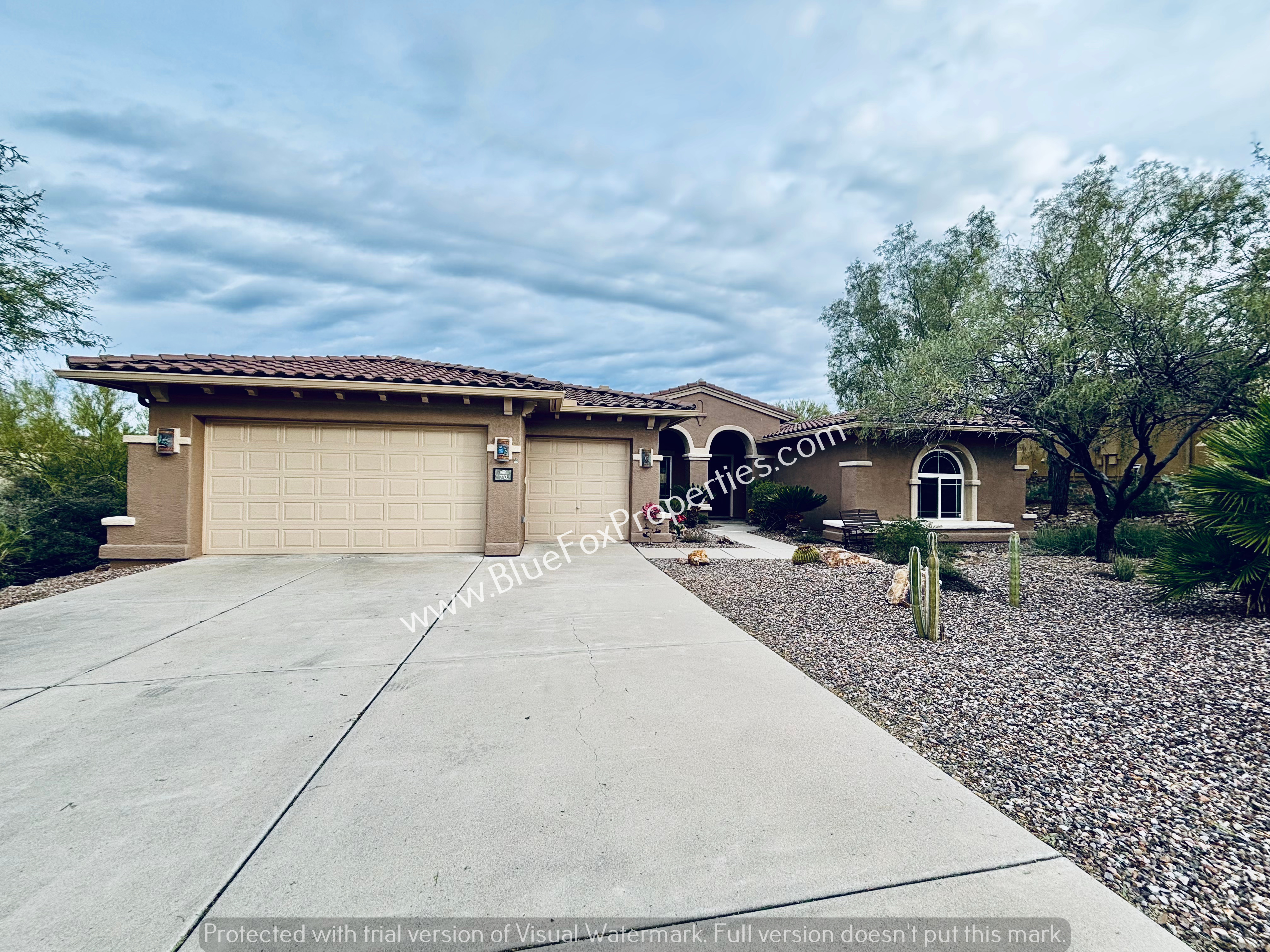 Oro Valley House: 732 W Burntwater Drive