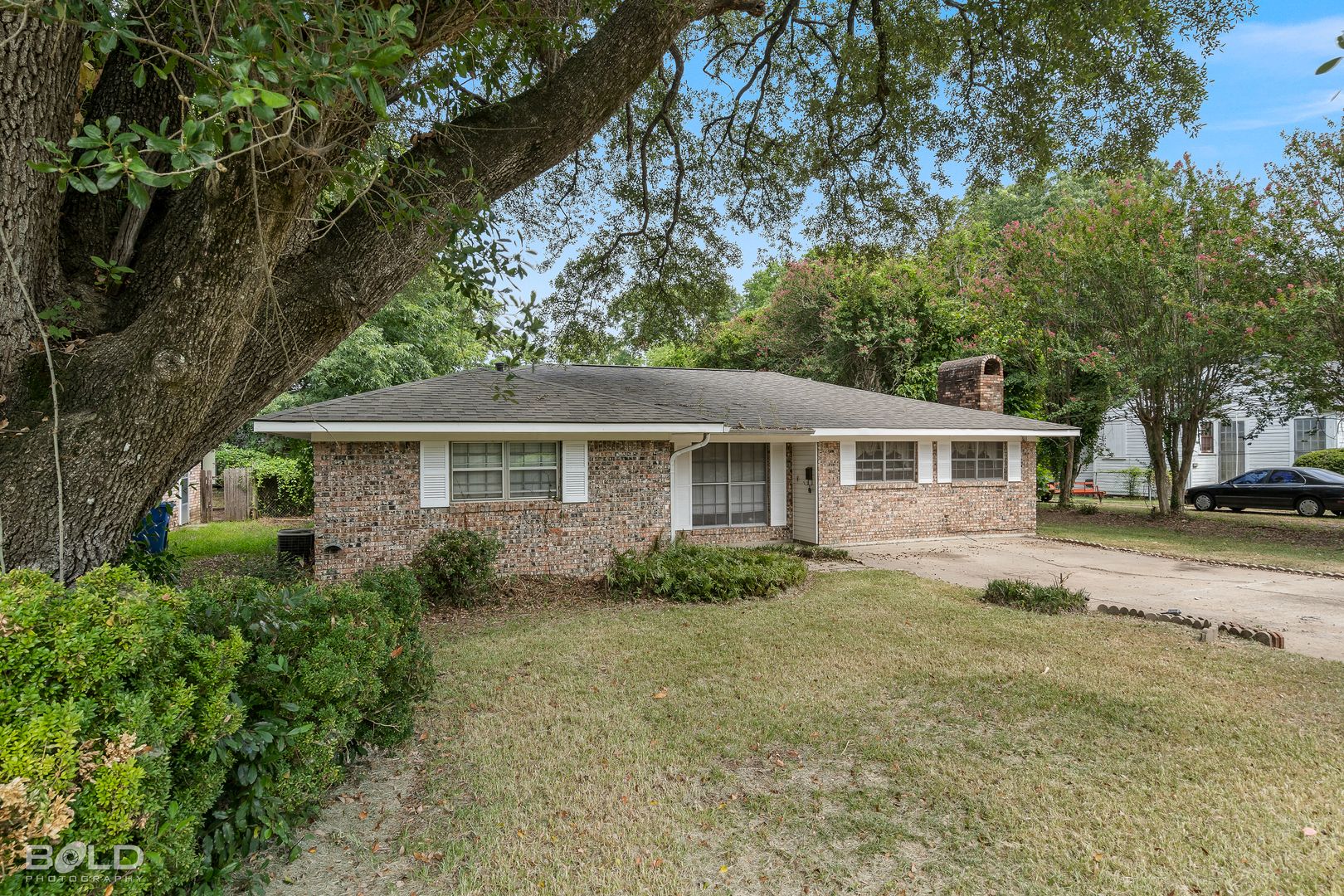Shreveport House: 4015 Esplanade Avenue