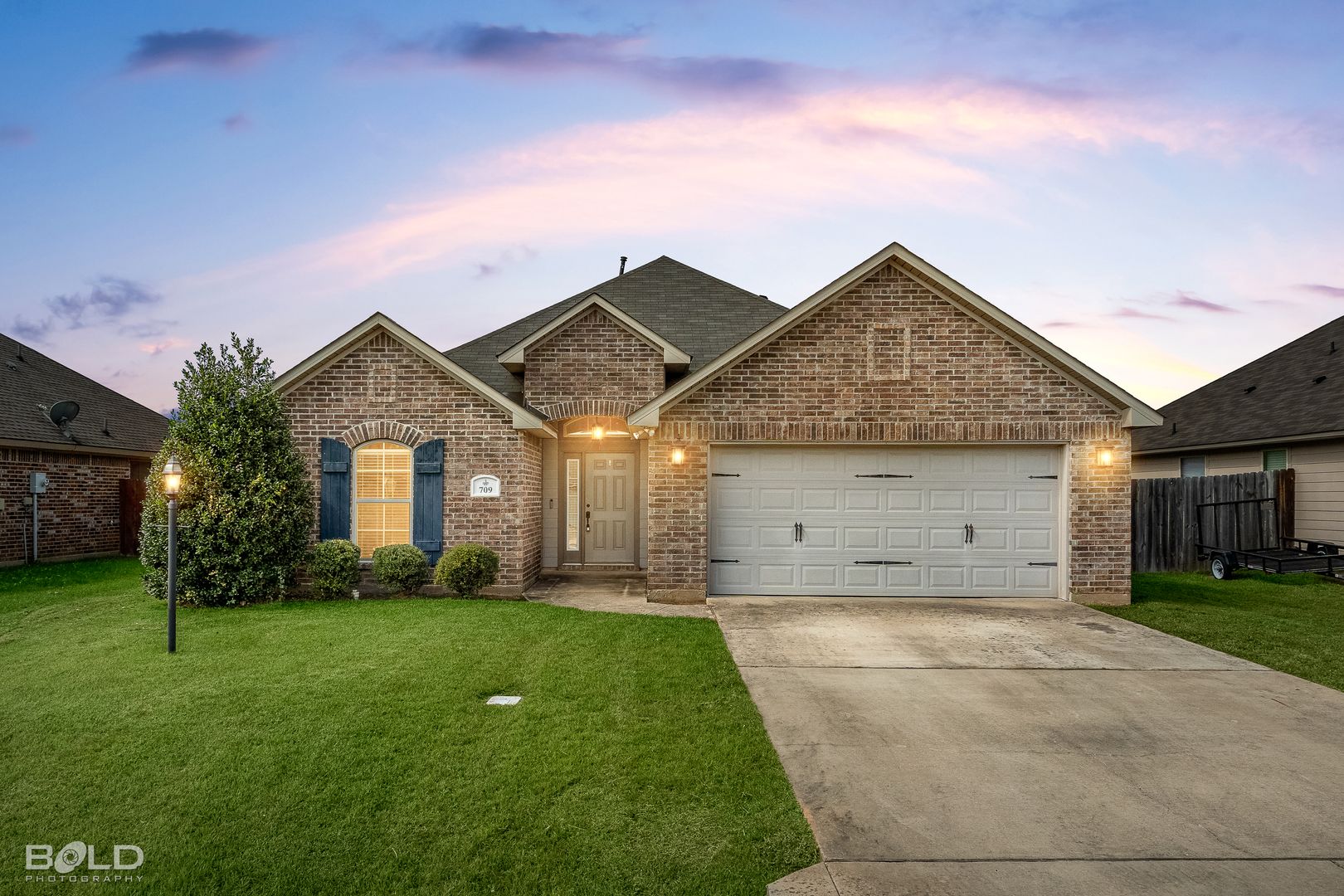 Haughton House: 709 Bianca Street