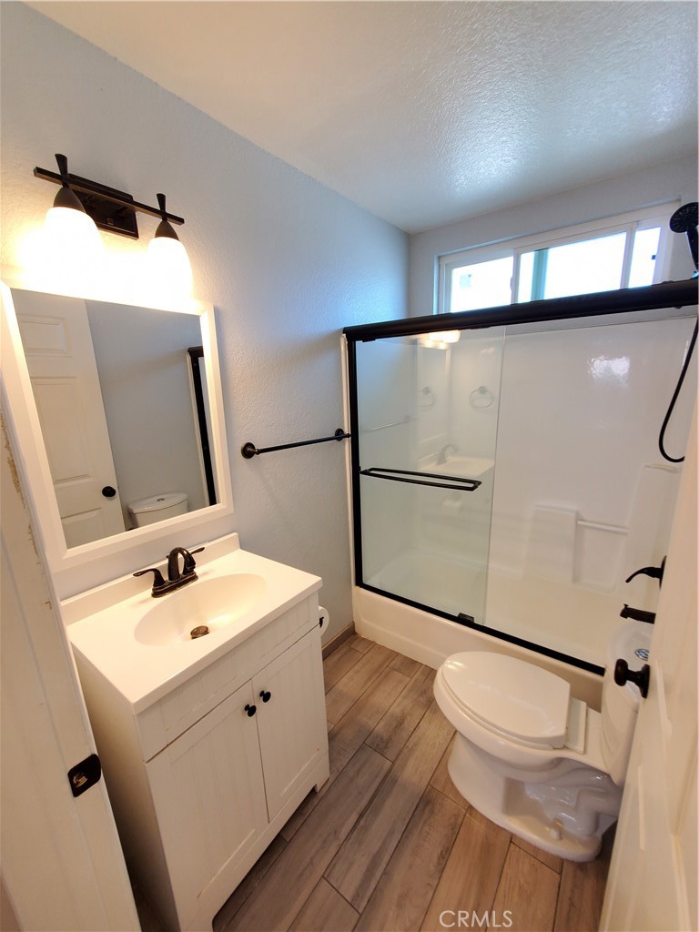 Tujunga Condo: 10037 Samoa Avenue