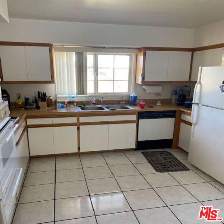 Tujunga Condo: 9726 Tujunga Canyon Place