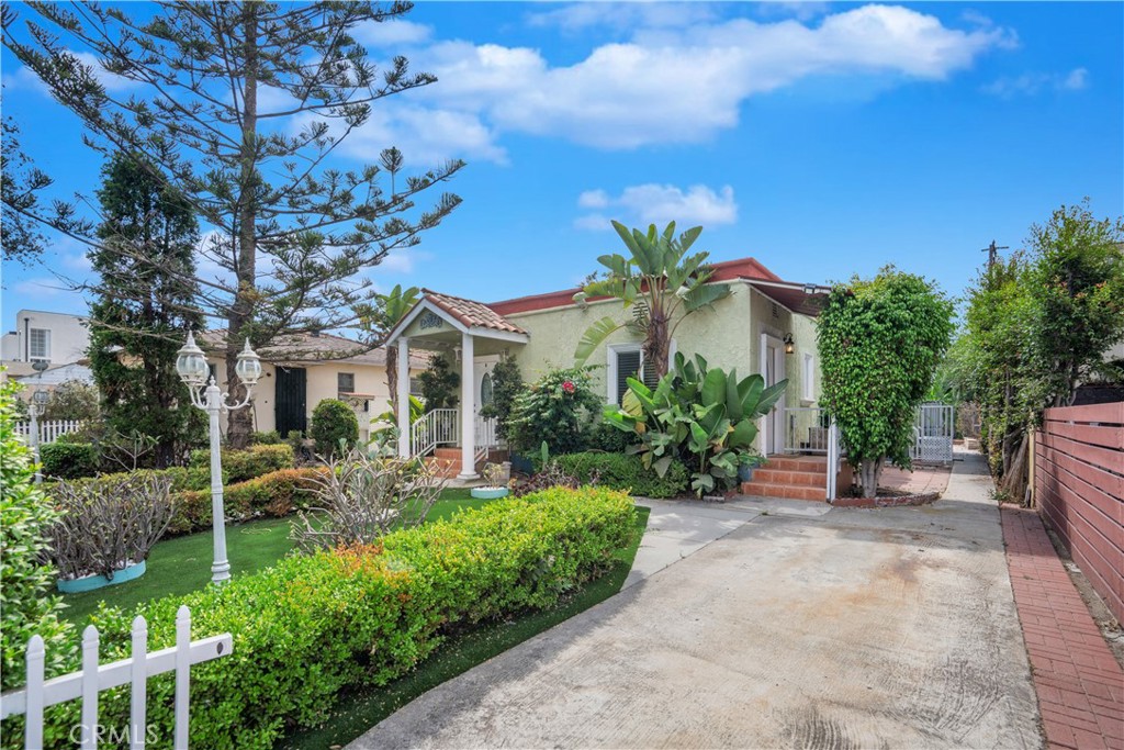 Santa Monica Condo: 1836 Euclid Street