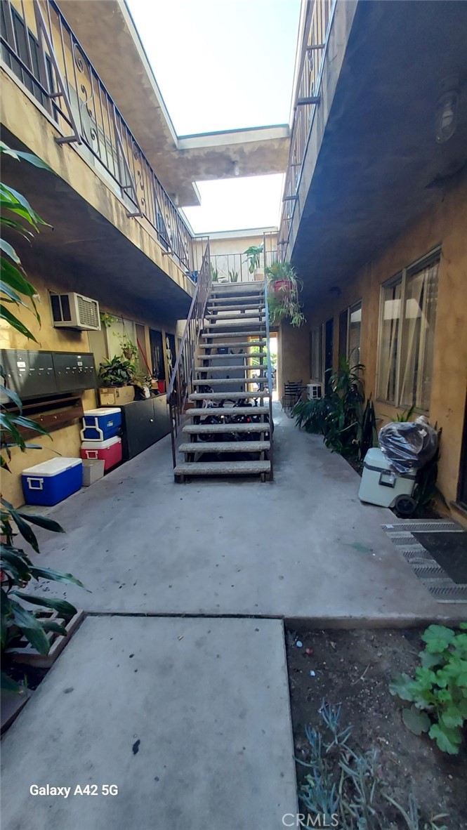 Los Angeles Condo: 4150 Prospect Avenue