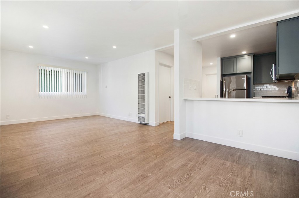 Long Beach Condo: 1322 East 3rd Street