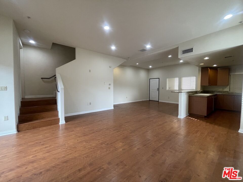 Sherman Oaks Condo: 15024 West Magnolia Boulevard