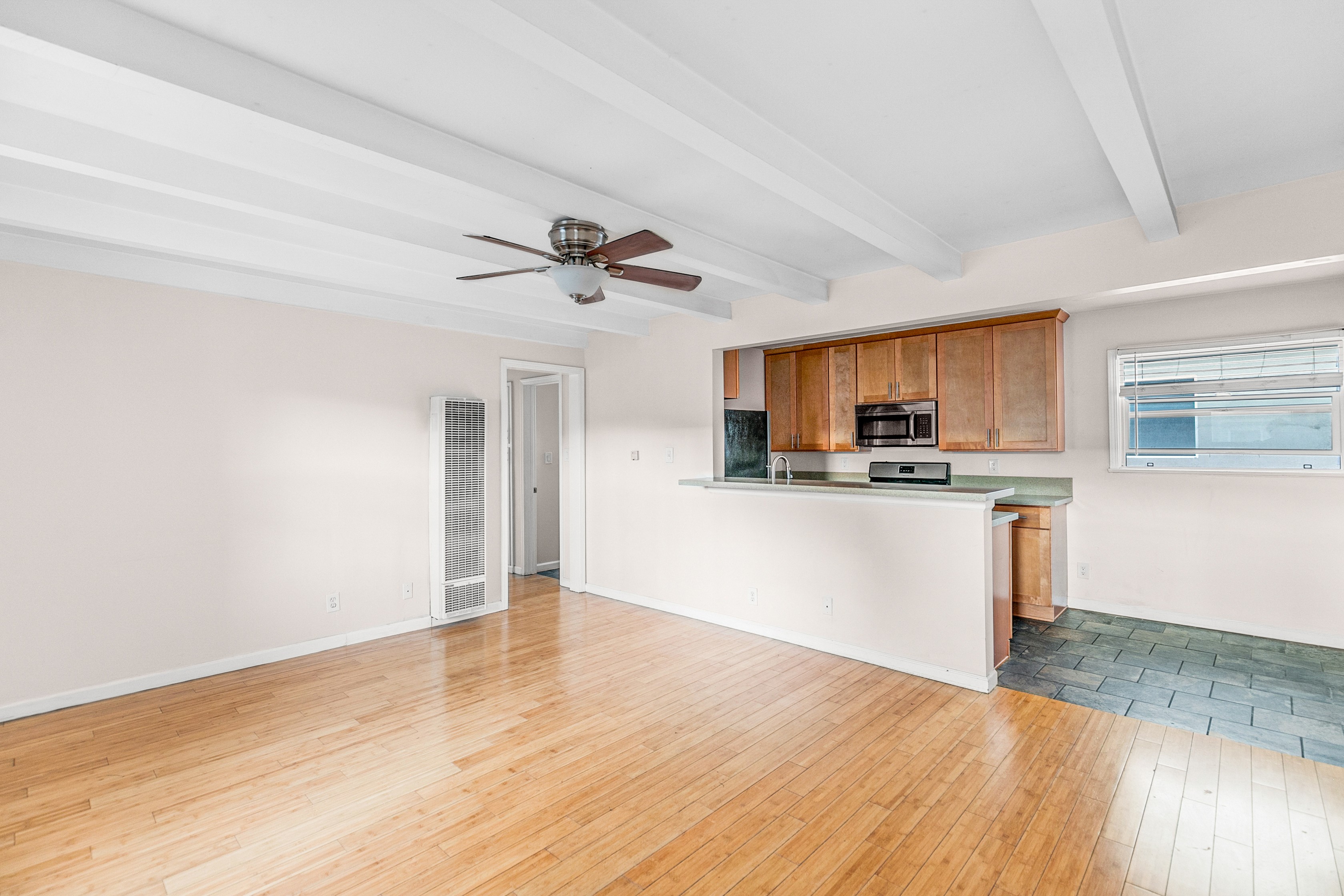 Los Angeles Condo: 3996 Berryman Ave