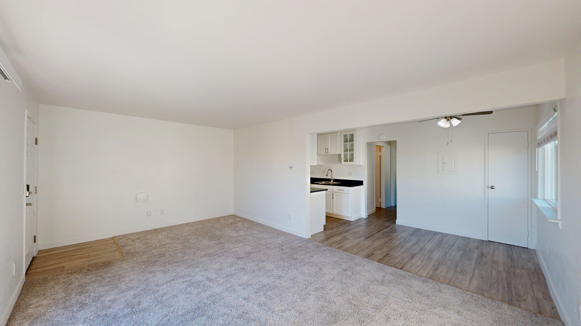 Novato Condo: 335 Enfrente Rd