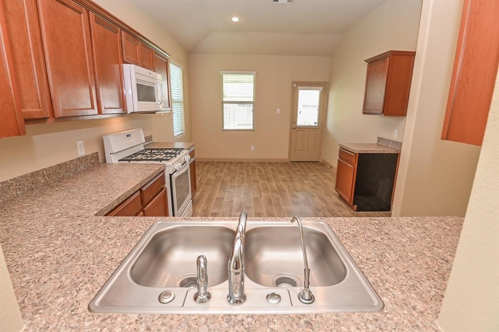 Katy Condo: 5502 Floral Valley Lane