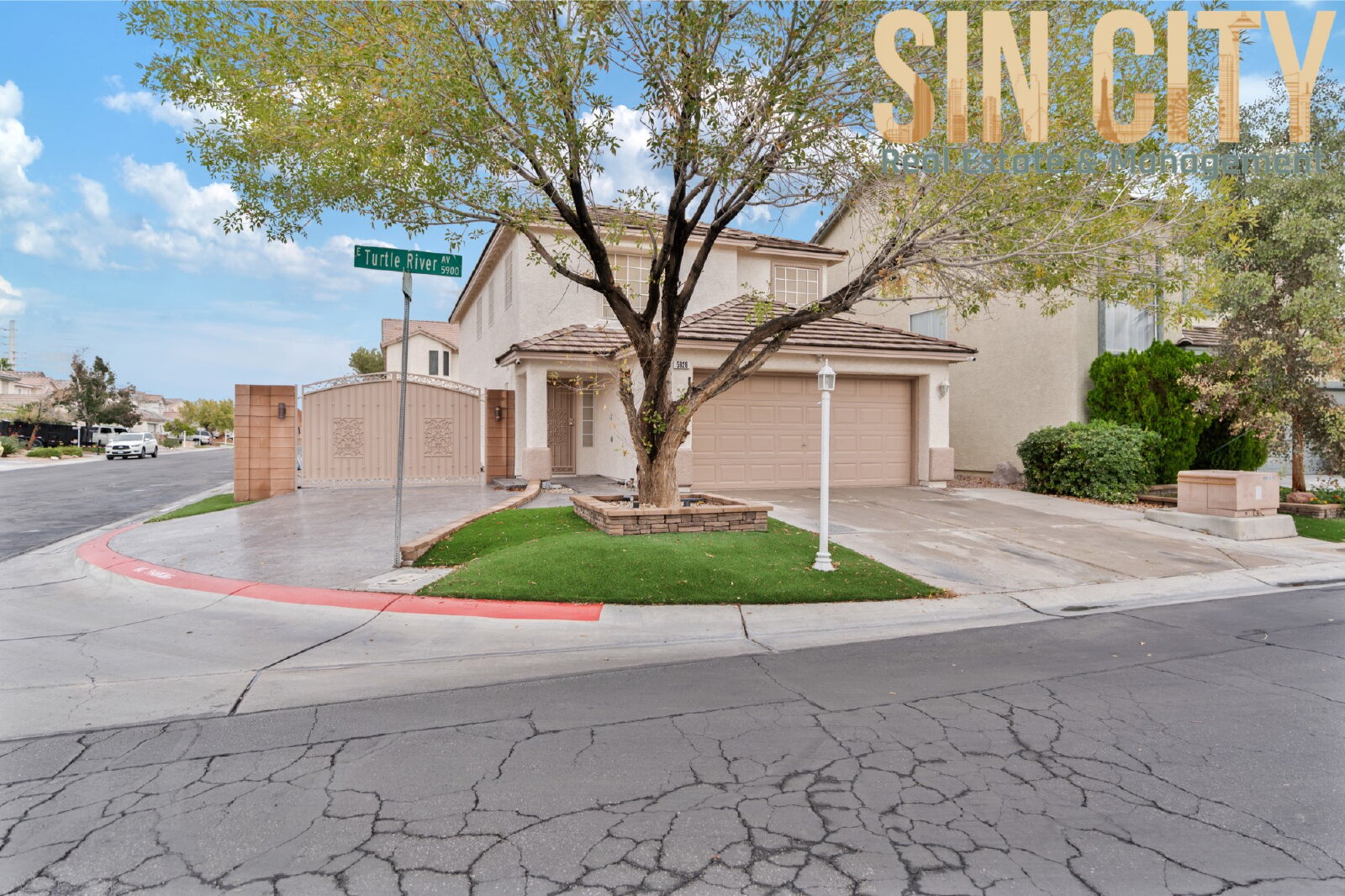 Las Vegas House: 5928 Turtle River Avenue