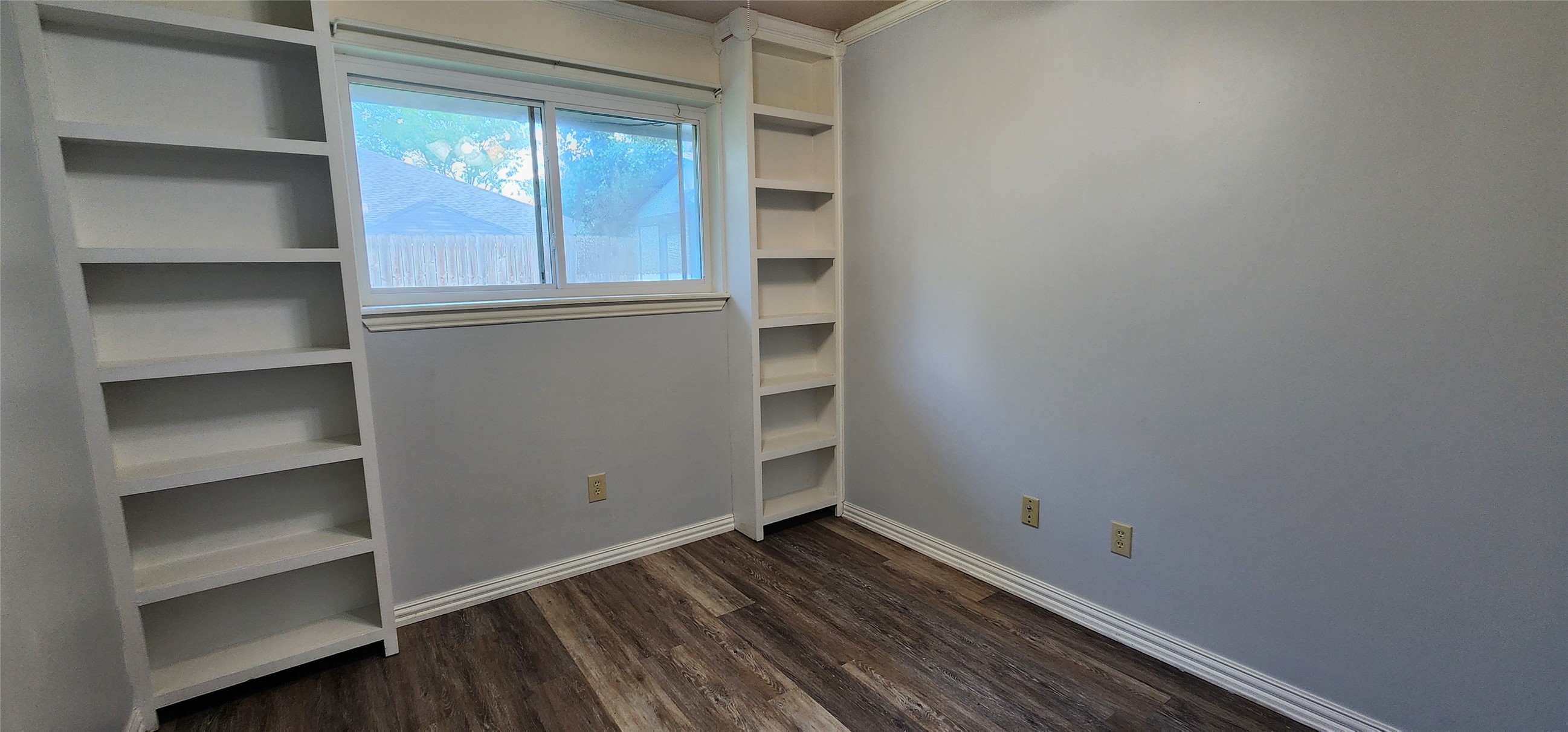 Houston Condo: 2527 Meandering Trail