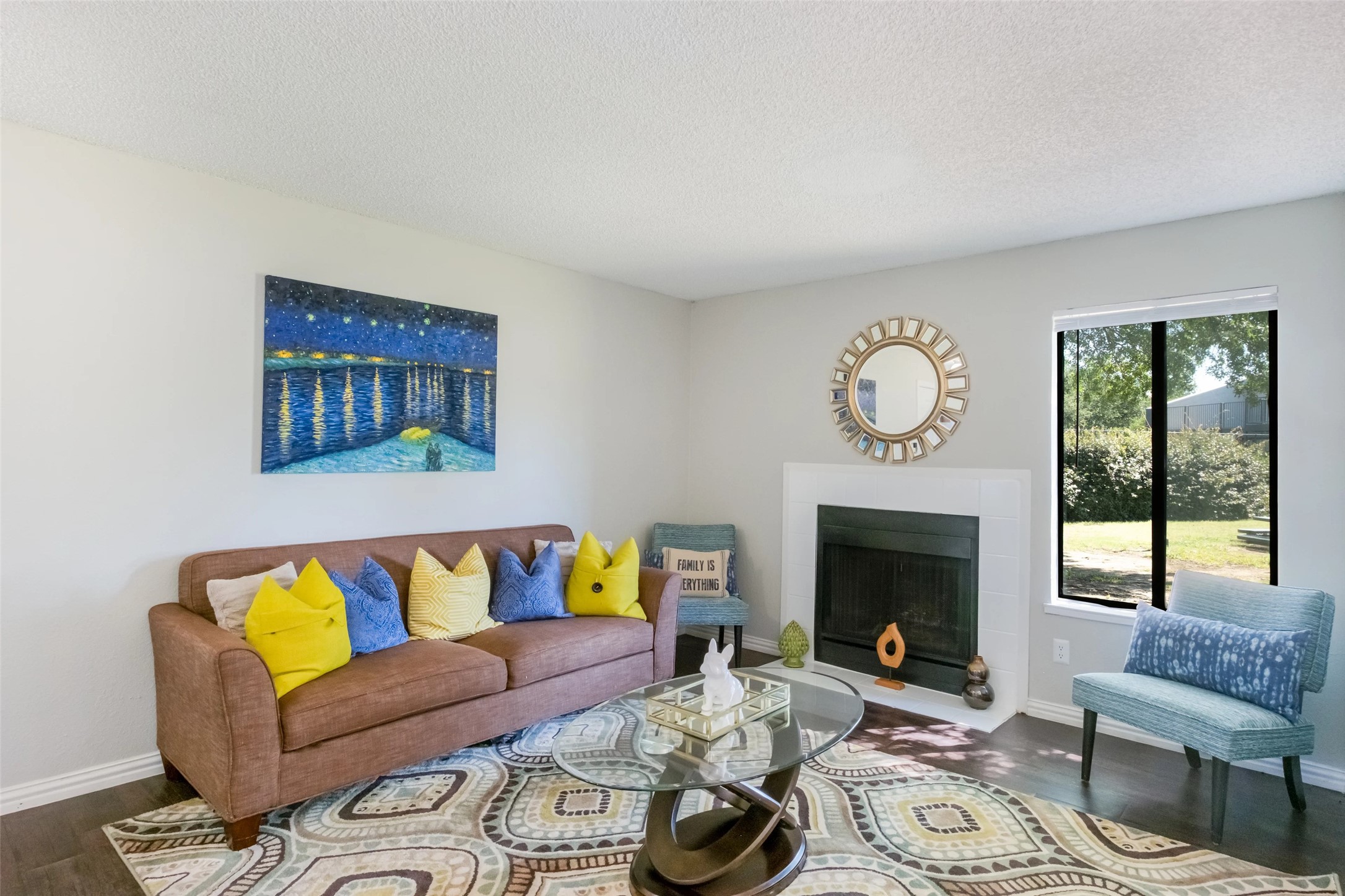 Irving Condo: 4600 West Pioneer Drive