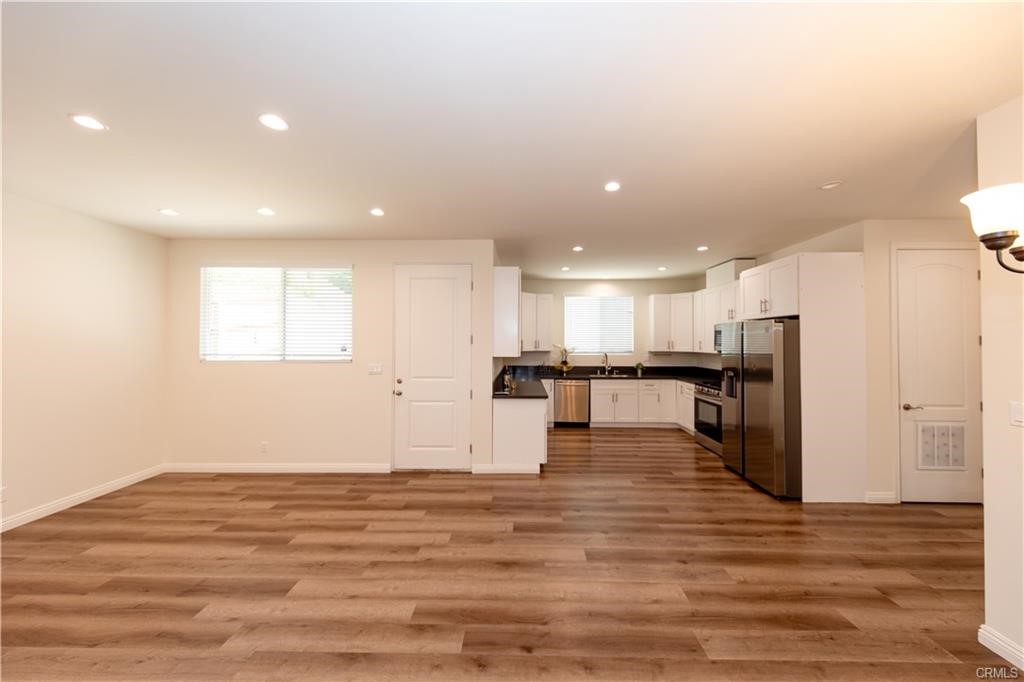 Woodland Hills Condo: 22849 MacFarlane Drive