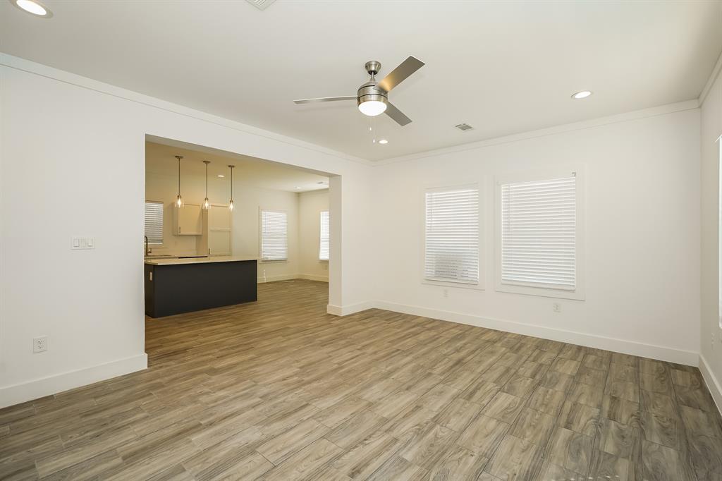 Dallas Condo: 2003 East Overton Road