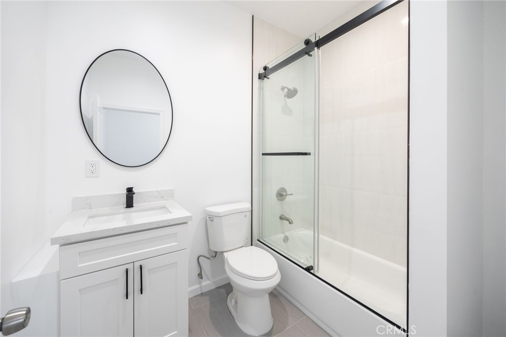 Pasadena Condo: 1375 North Mentor Avenue