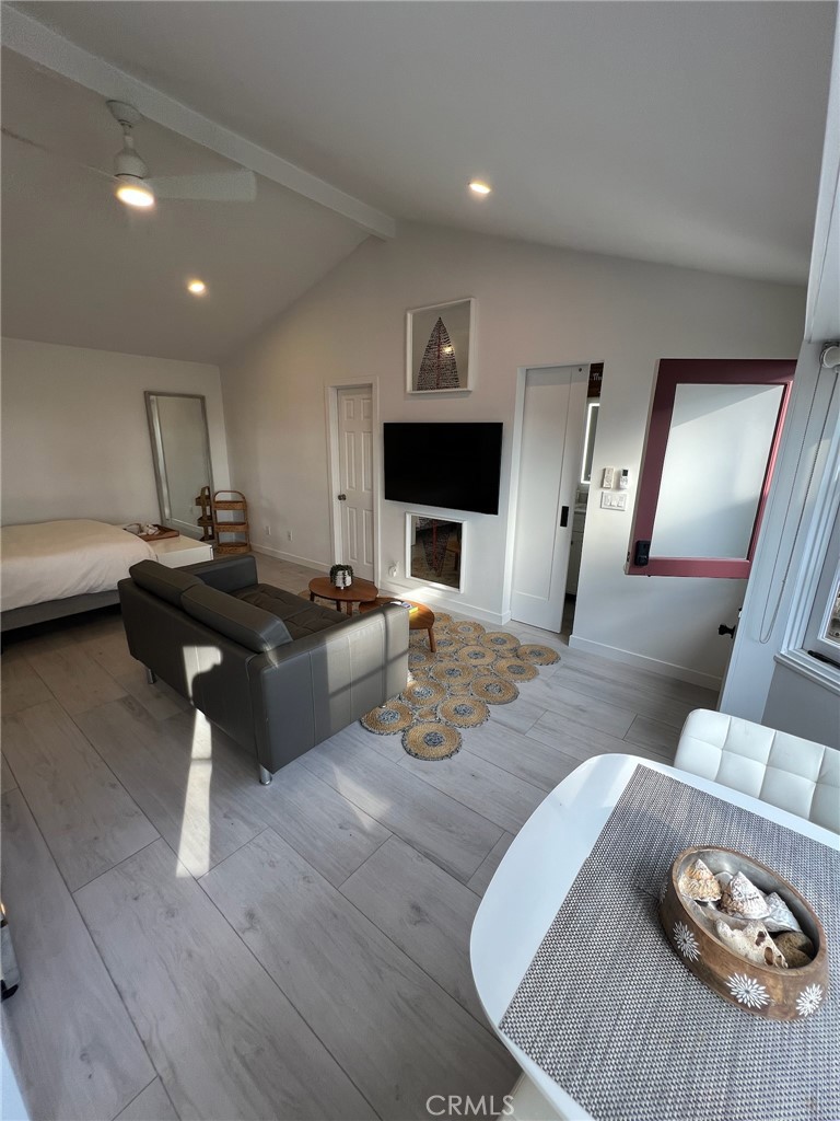 Laguna Beach Condo: 388 Hawthorne Road