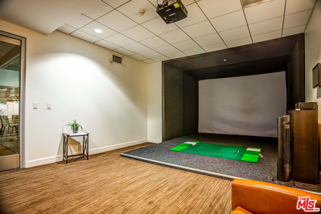 Los Angeles Condo: 3223 West 6th Street