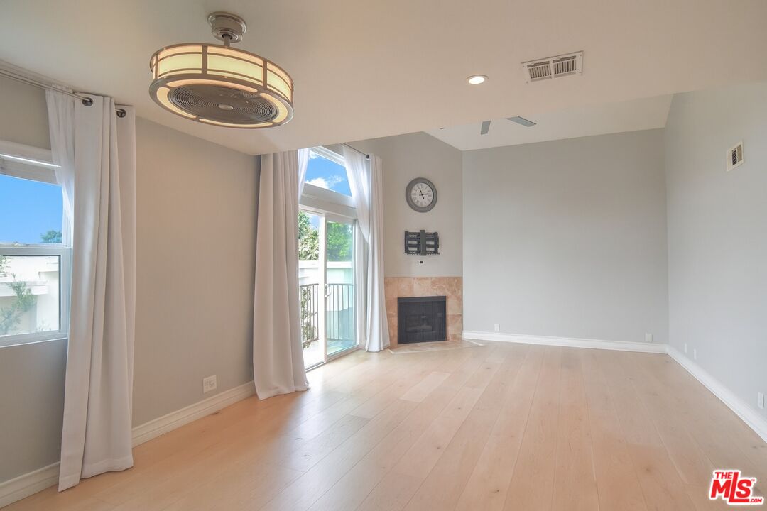 Los Angeles Condo: 12530 Venice Blvd.