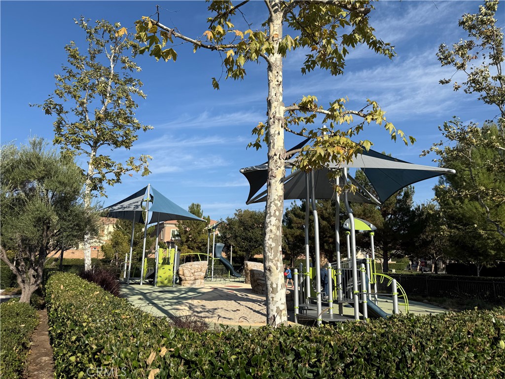 Irvine Condo: 254 Kempton