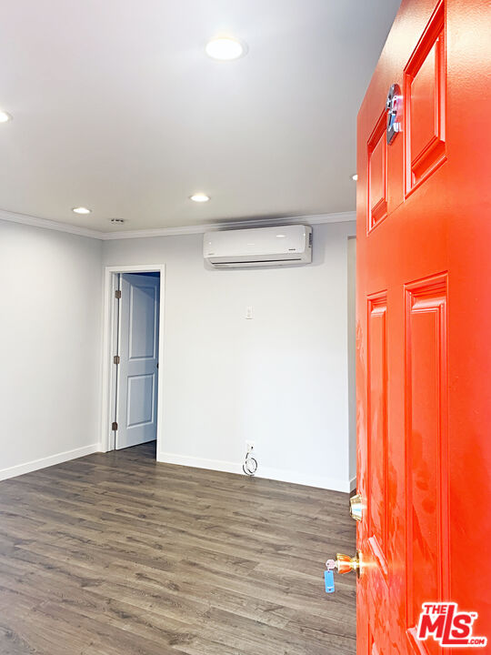 Glendale Condo: 908 North Louise Street