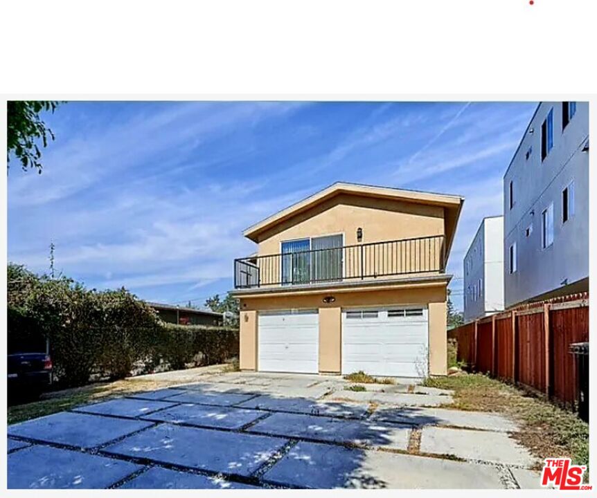 Los Angeles Condo: 601 West 84th Street