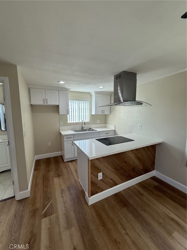 Anaheim Condo: 735 North Bush Street