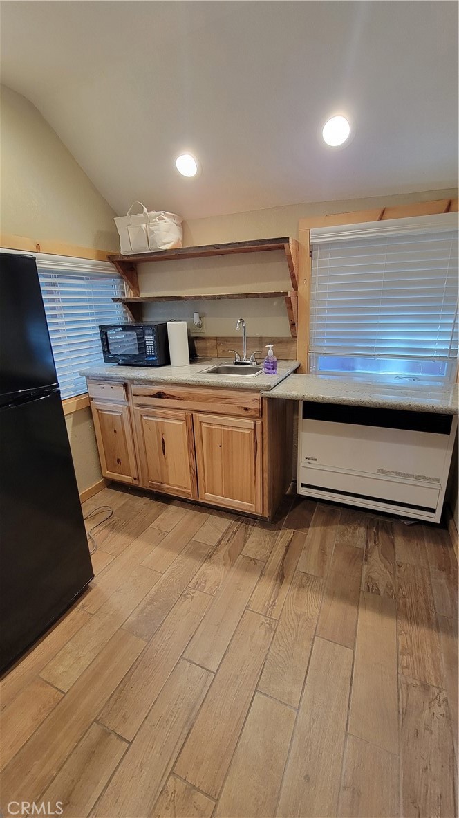 Big Bear City Condo: 822 West Country Club Boulevard