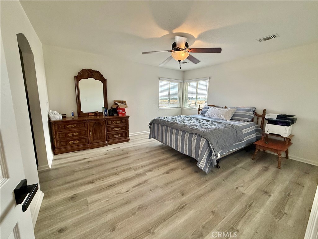 Lancaster Condo: 45105 73rd