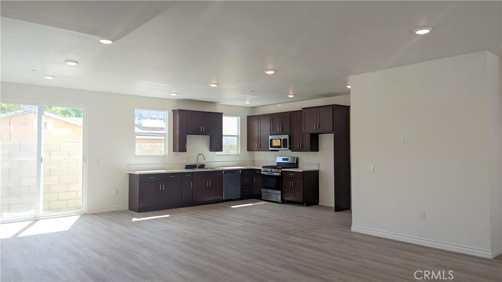 North Hills Condo: 15115 Logos Court