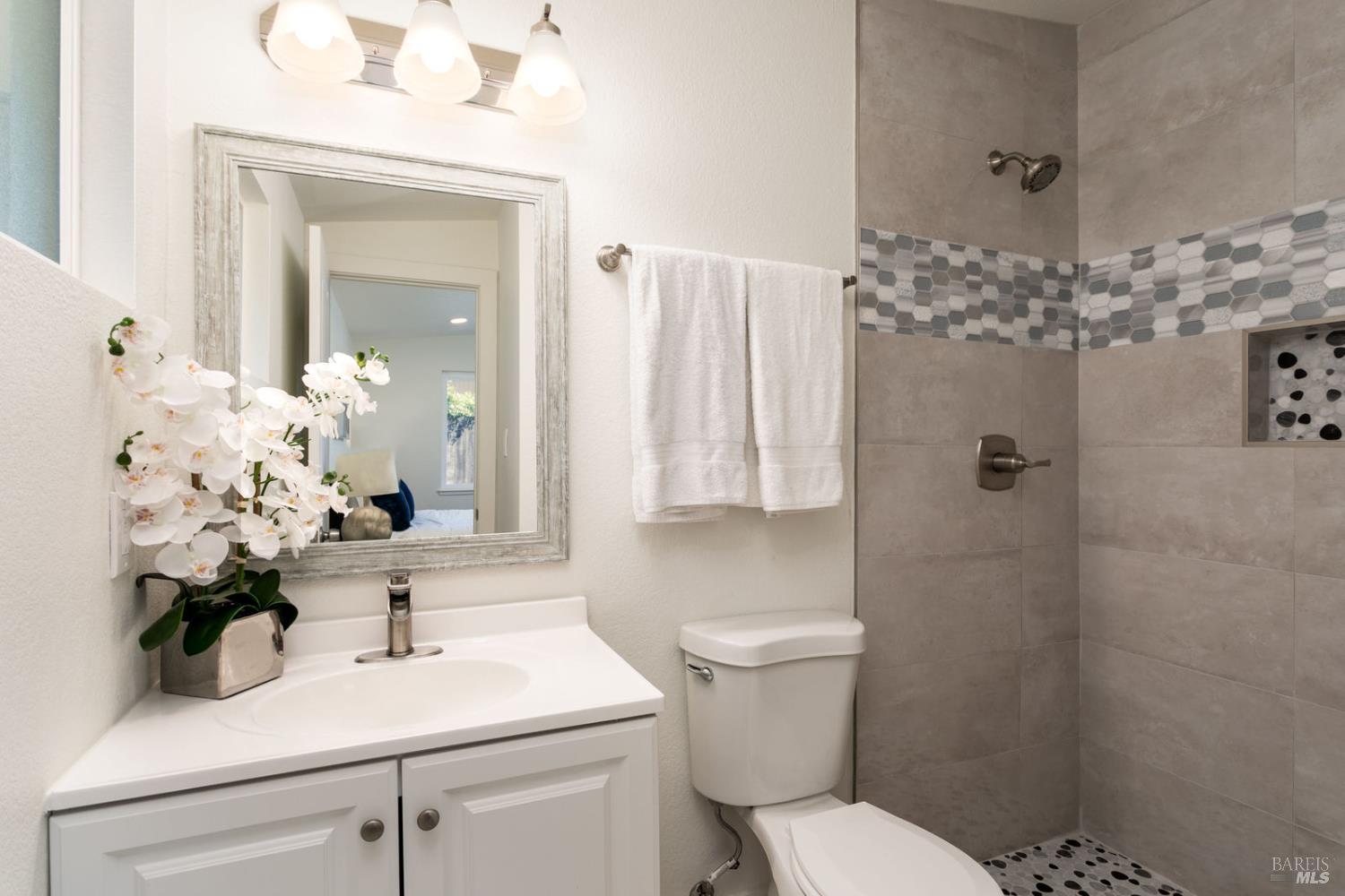 Vacaville Condo: 142 Anita Court