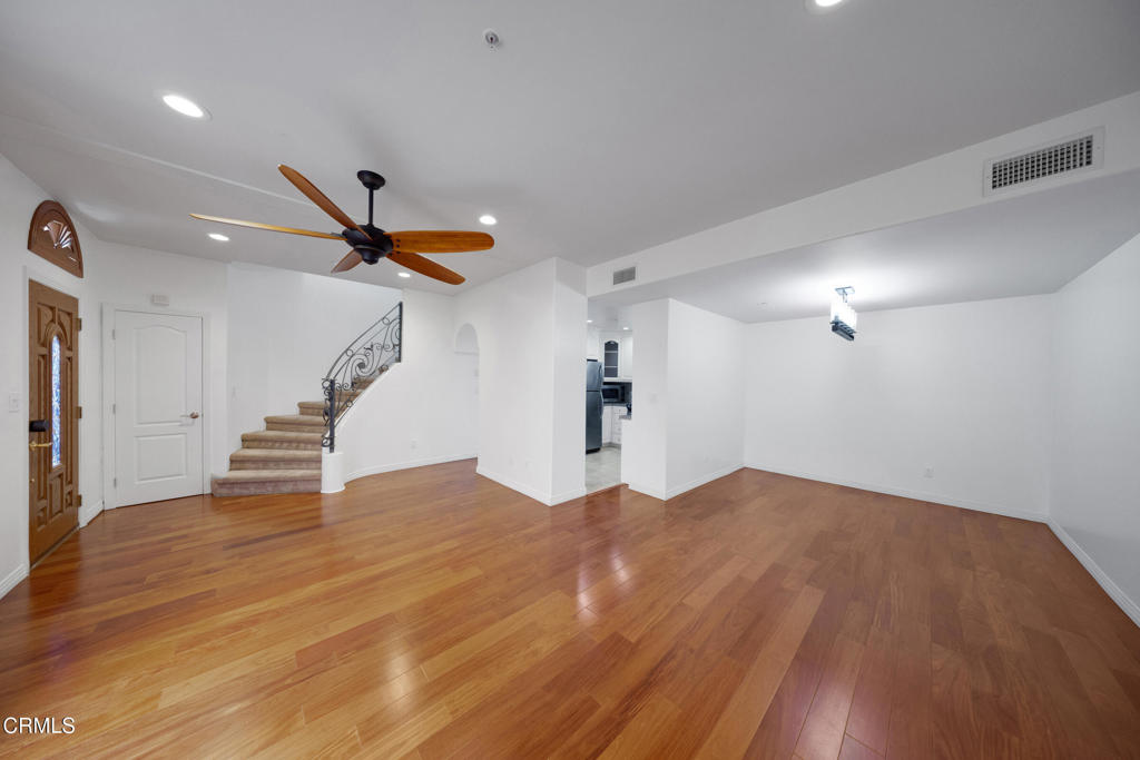 Valley Village Condo: 4732 Radford Avenue