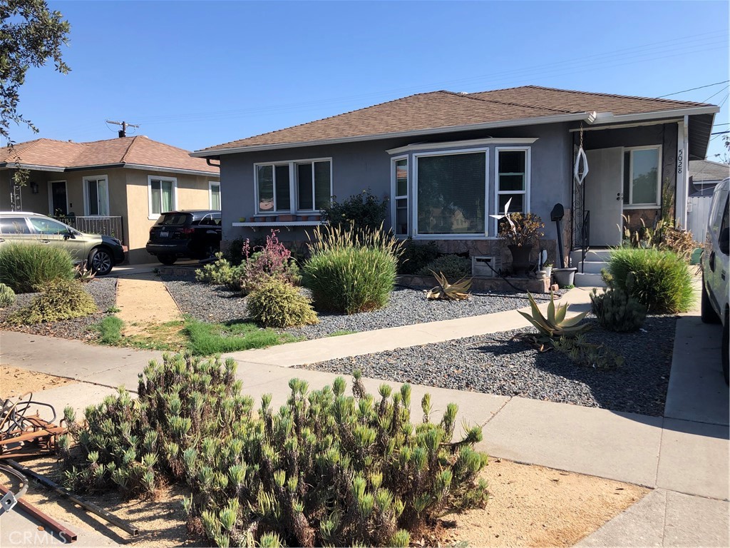 Lakewood Condo: 5028 Bellflower Boulevard