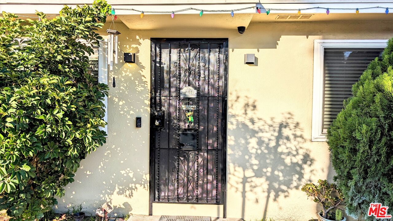 Culver City Condo: 11246 Culver Boulevard