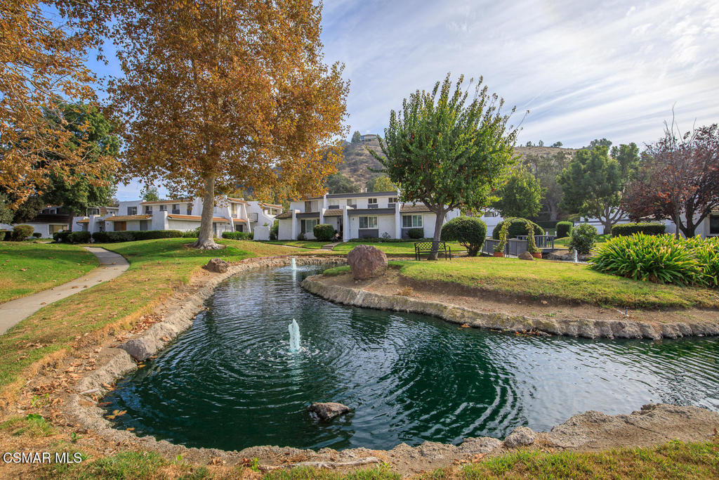 Westlake Village Condo: 3709 Summershore Lane