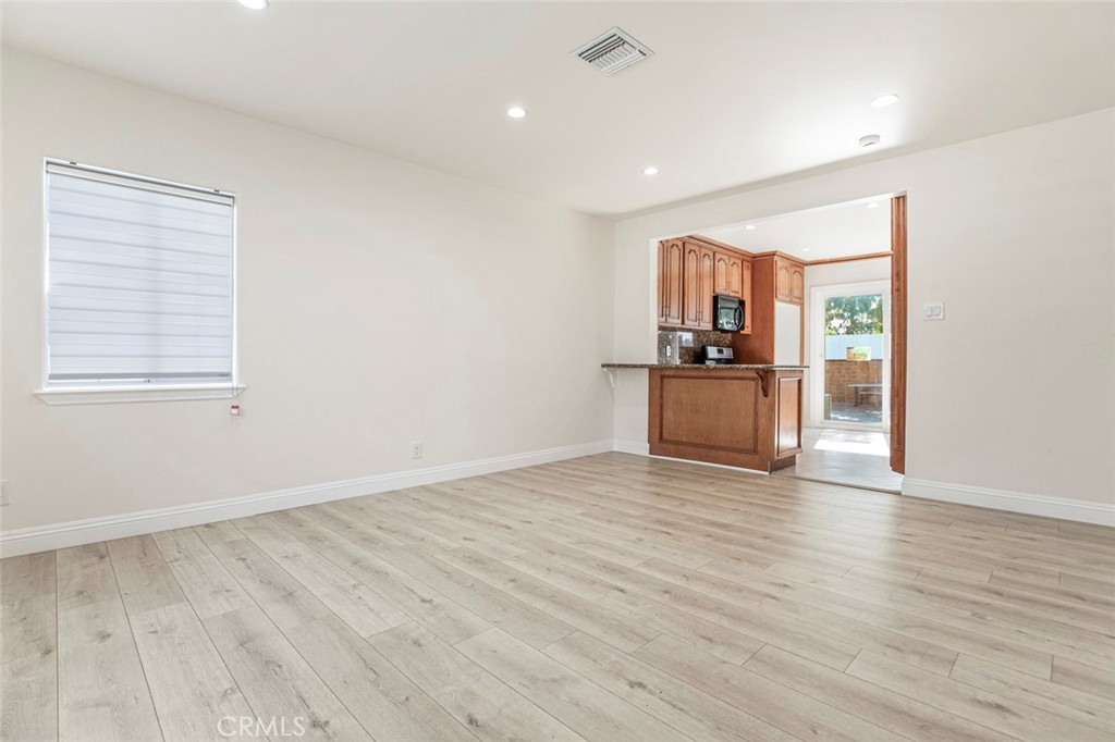 Panorama City Condo: 15024 Marson Street