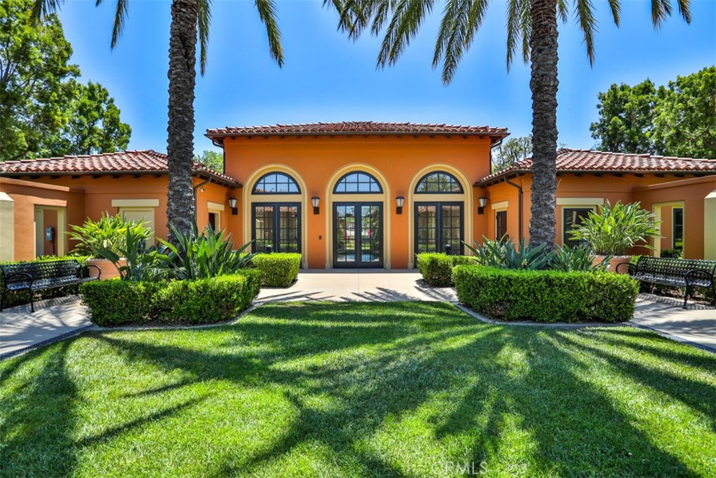 Irvine Condo: 59 Pathway