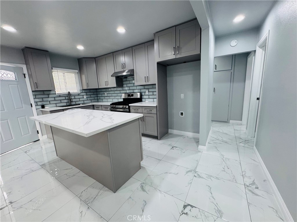 El Monte Condo: 9722 Rio Hondo Parkway