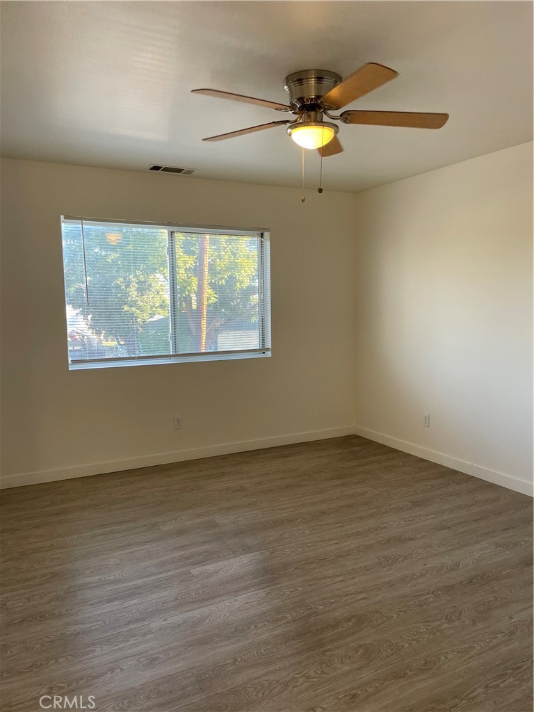 Downey Condo: 8518 Cleta Street