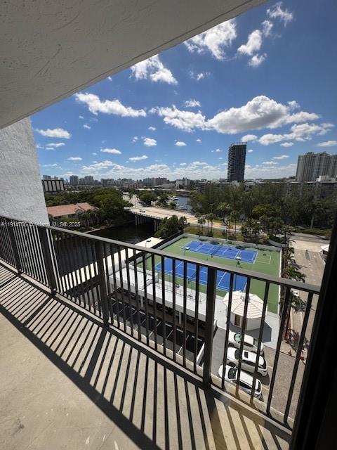 Hallandale Beach Condo: 300 Three Islands Boulevard