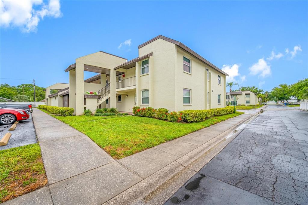Largo Condo: 1100 East Bay Drive
