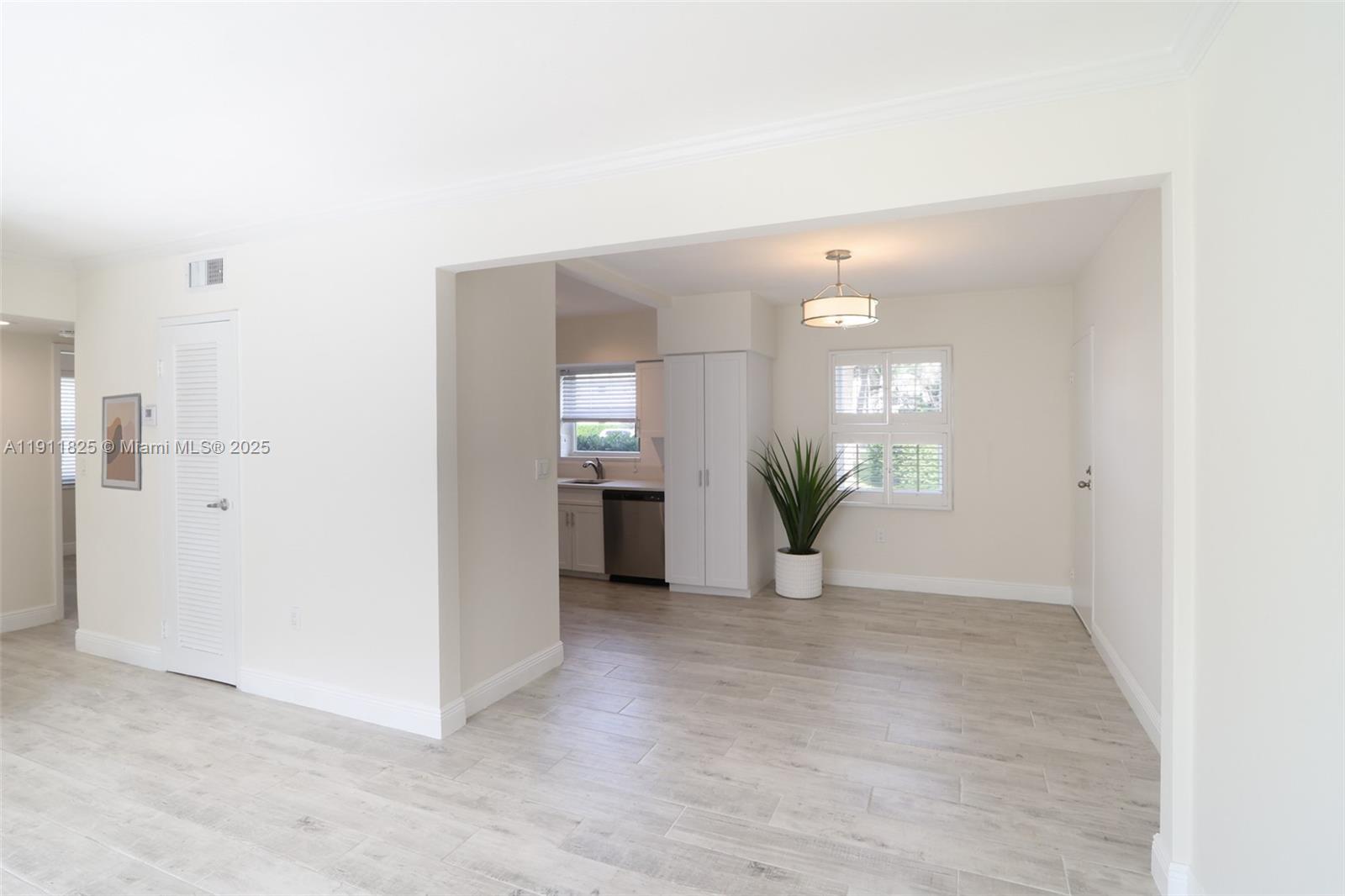 Miami Condo: 7640 Southwest 54th Court