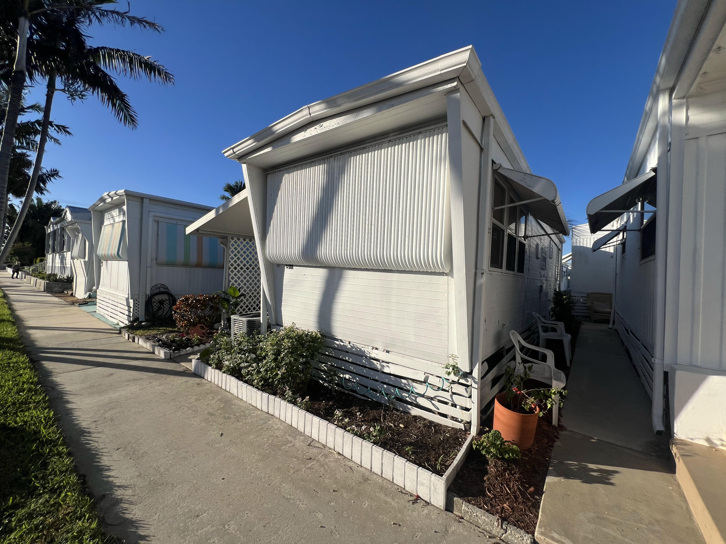 Briny Breezes Condo: 21 Ruthmary Avenue