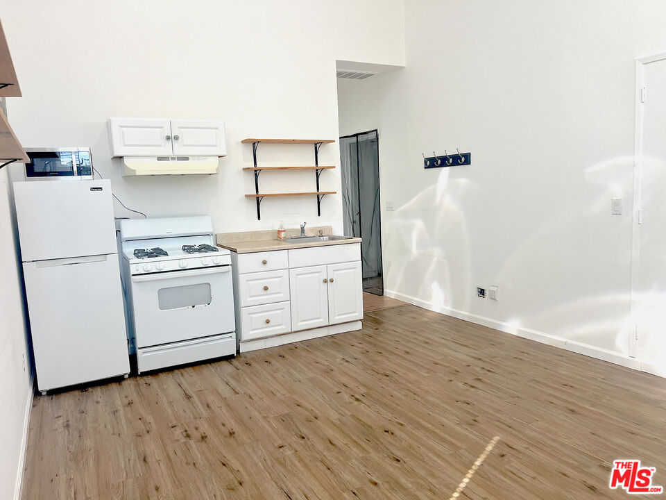 Malibu Condo: 6524 Dume Drive