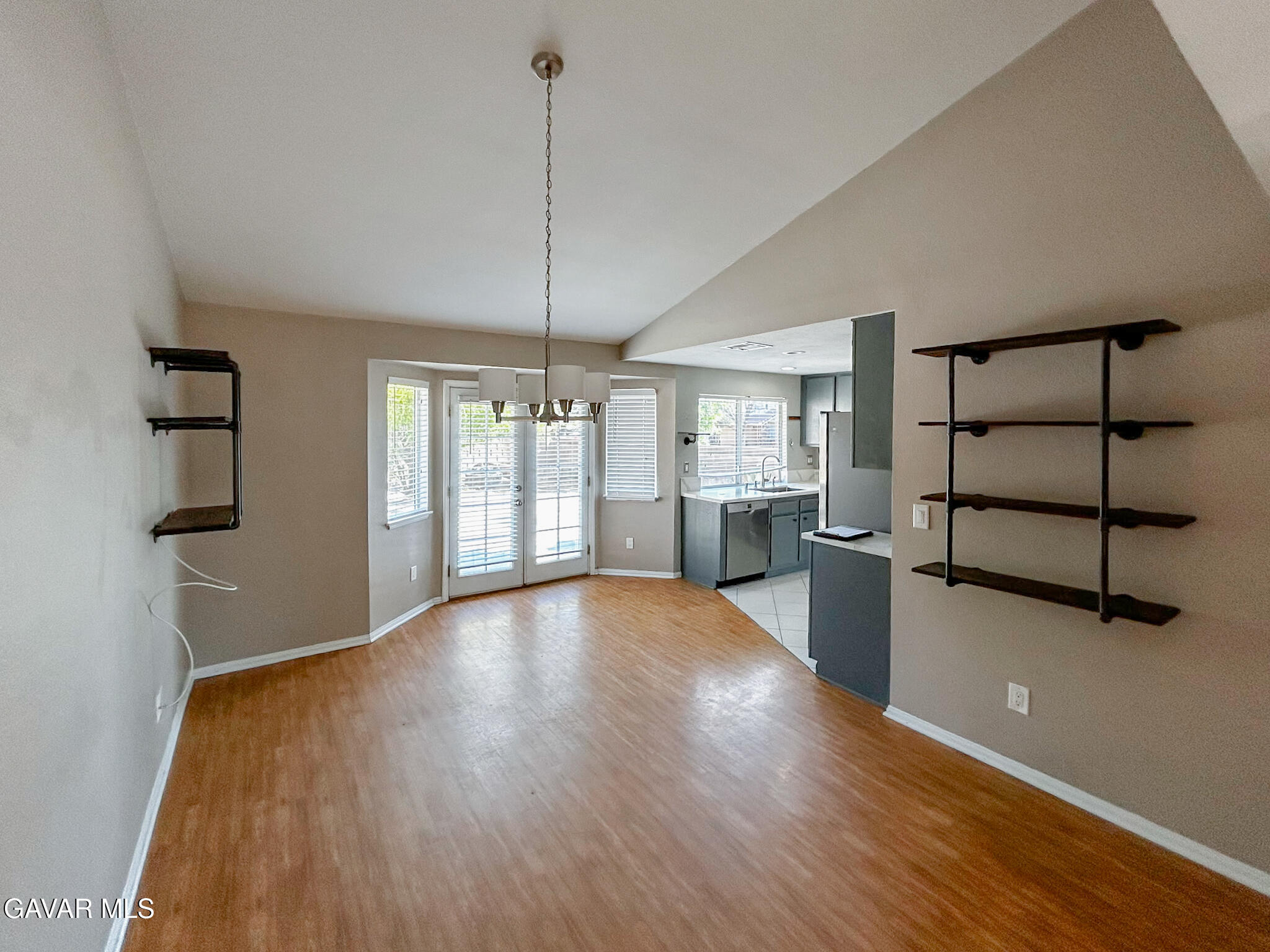 Lancaster Condo: 1145 Robinson Court