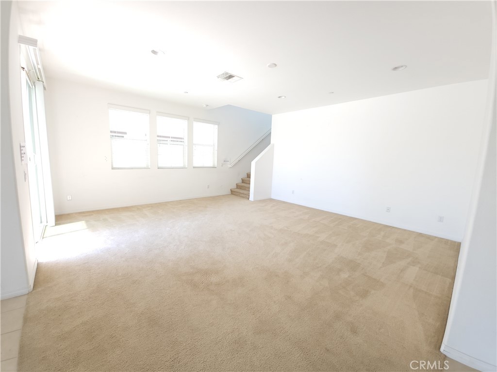 Ontario Condo: 155 West Via Rua Flores